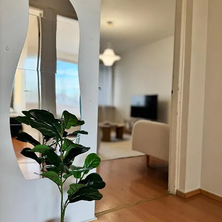 Apartment Heart Of Rovaniemi- Cozy 3-room For Up To 7 Guests *