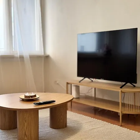 Apartment Heart Of Rovaniemi- Cozy 3-room For Up To 7 Guests