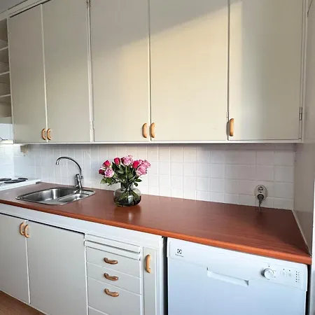 Apartment Heart Of Rovaniemi- Cozy 3-room For Up To 7 Guests *