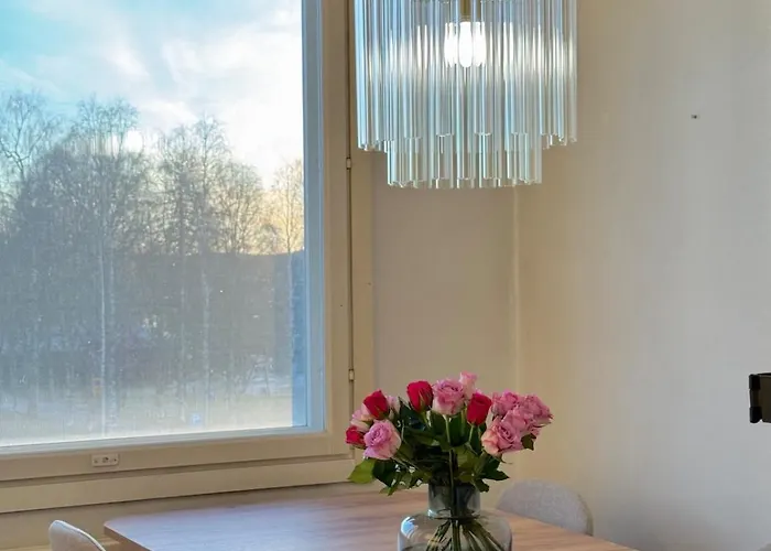 Heart Of Rovaniemi- Cozy 3-room For Up To 7 Guests アパート ロヴァニエミ