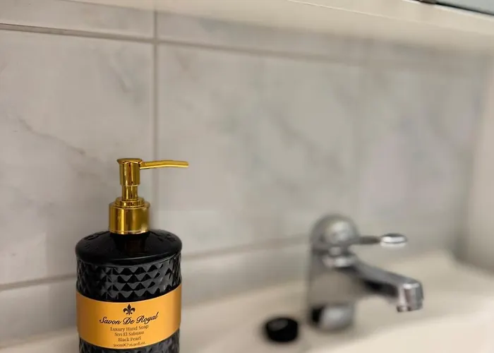 Heart Of Rovaniemi- Cozy 3-room For Up To 7 Guests * ロヴァニエミ